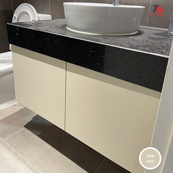 Tủ lavabo chất liệu gỗ metallic