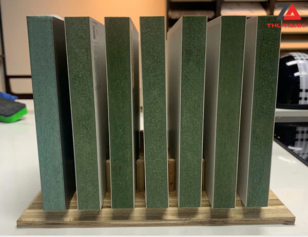 Cốt gỗ HMR cho tấm Metallic đơn giá phù hợp