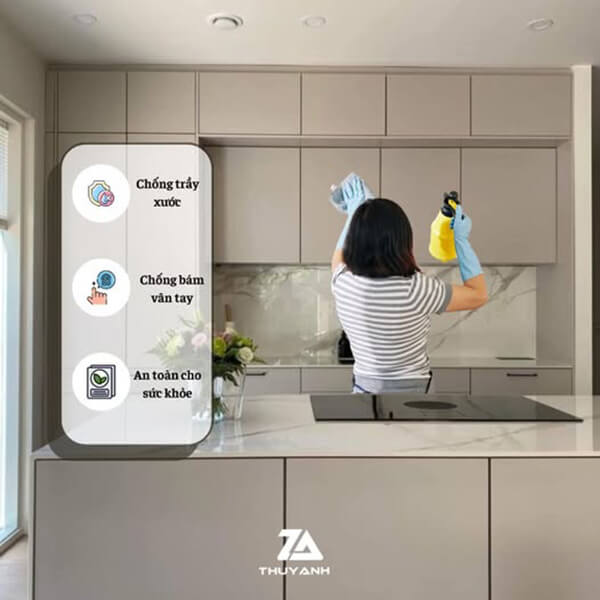 So sánh gỗ PETG và Acrylic loại nào chống trầy xước tốt